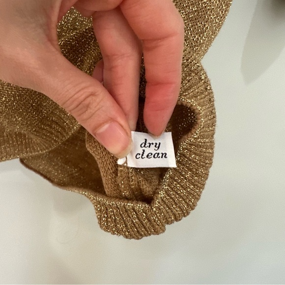 Vintage Women’s Pendleton Wool Blend Short Sleeve Top Size Medium Gold Shirt - Picture 7 of 10